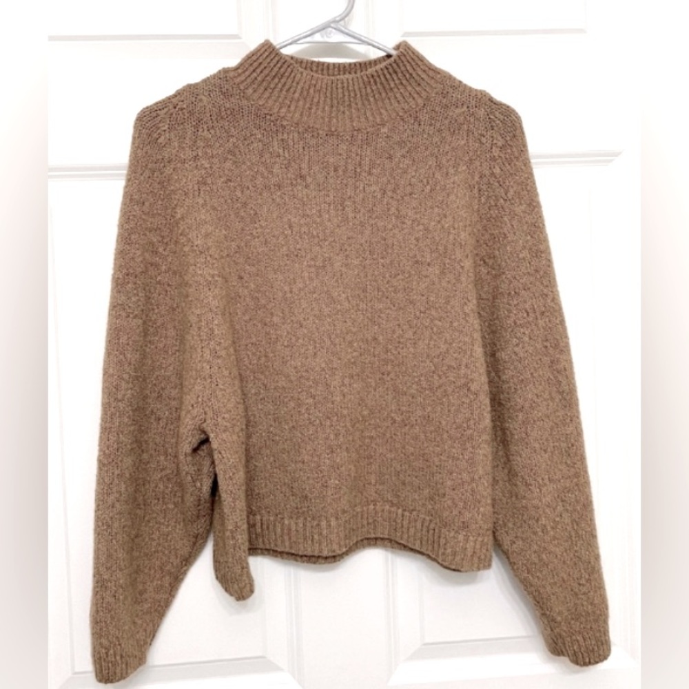 Old Navy Cozy Mock Neck Sweater Size Small Warm Light Brown Excellent Condition